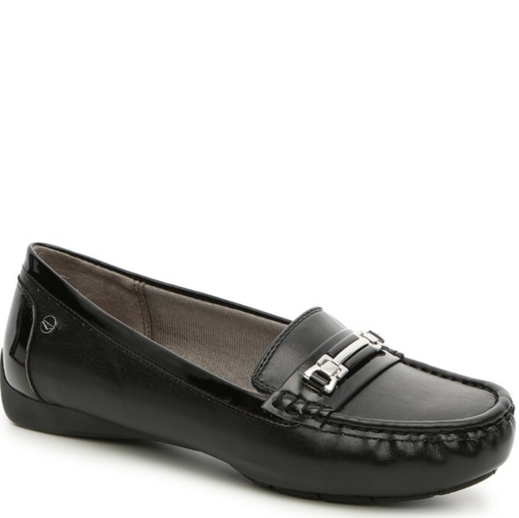 Life Stride Shoes - 🎉HP🎉 Life Stride Vanity Black Loafers|Size 6.5M